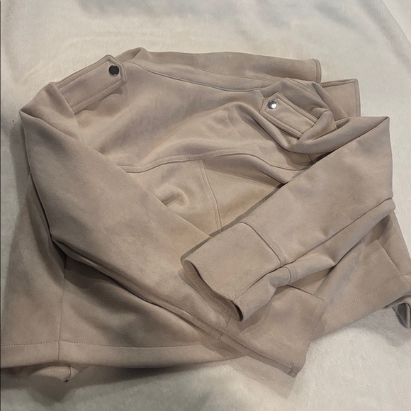 Cropped jacket - Picture 3 of 3